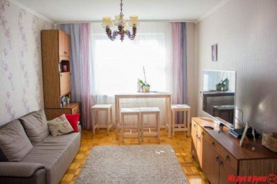 1-комн.  квартира,  Игнатовского ул,  4,  9/19,  площадь:  общая 45 кв. м.,  жилая 18 кв. м.,  кухня 9 кв. м.,  с/у раздельный,
