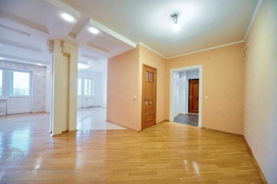 Продажа 2-комнатной квартиры в Минске, ул. Гвардейская, д. 14