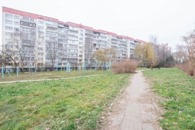 Купить 3-комнатную квартиру в Минске, ул. Семенова, д. 28