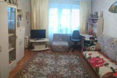 1-комн.  квартира,  Чигладзе ул,  6/2,  3/5,  площадь:  общая 28,6 кв. м.,  жилая 17,3 кв. м.,  кухня 5,3 кв. м.,  с/у совмещенн