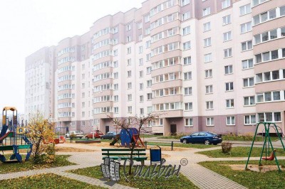 Продажа трехкомнатной квартиры в Минске, Щорса ул., 1
