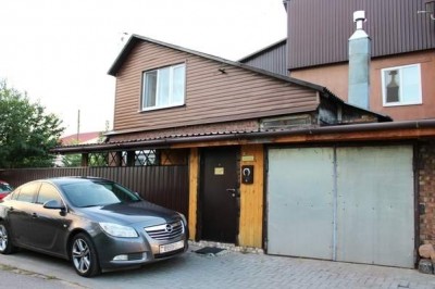 Продается 2-к квартира в жилом доме с отдельным входом, пер.Сморговский 1-ый